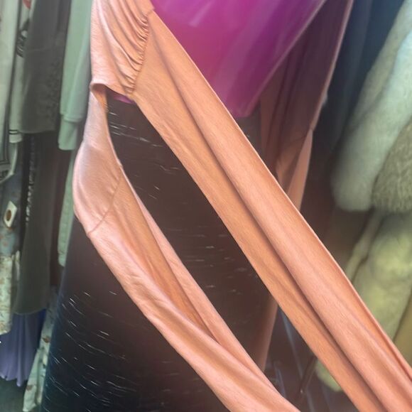 Catwalk Junkie Skirt and Venus top outfit - Picture 2 of 12